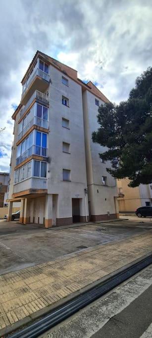 Sunrisemare Vacational Studio Ρόζες Εξωτερικό φωτογραφία