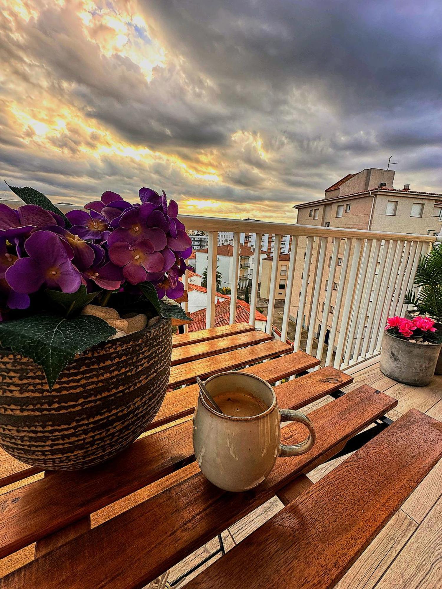 Sunrisemare Vacational Studio Ρόζες Εξωτερικό φωτογραφία